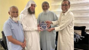 மதீனாவில் வரலாற்றுச் சாதனை: முதல்முறையாக பல்கலைக்கழக நூலகத்தில் இடம்பெற்ற தமிழ் ஹதீஸ் நூல் முஸ்னத் அஹமது!