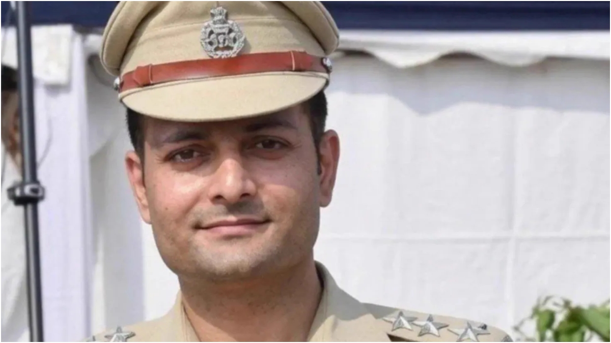 டெல்லி ACP மேல்.. பாலியல் புகார் அளித்த பத்திரிகையாளர் மீது SC/ST வன்கொடுமை சட்டத்தில் வழக்குப்பதிவு